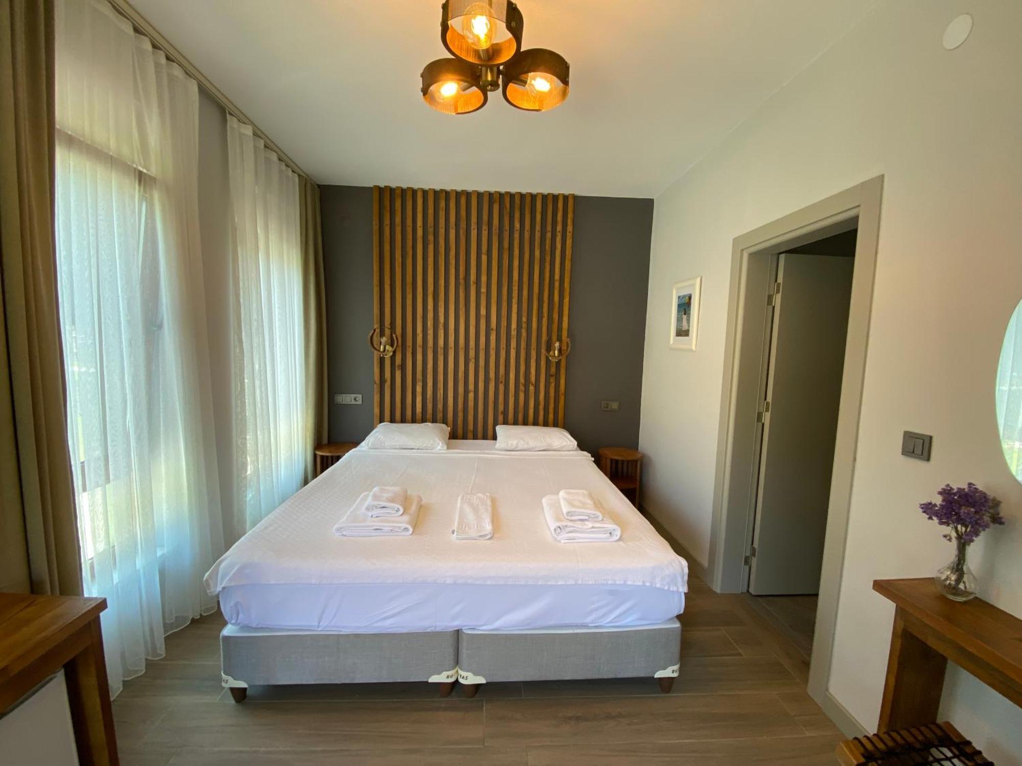 Elyada Otel Ve Bag Evi 8 Yas Ustu บอซจาดา ภายนอก รูปภาพ